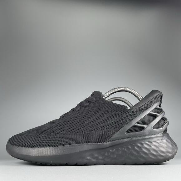 Kizik Athens Women’s 9 Black Running Sneaker Hands Free Slip On Shoes Casual EUC - Picture 1 of 9